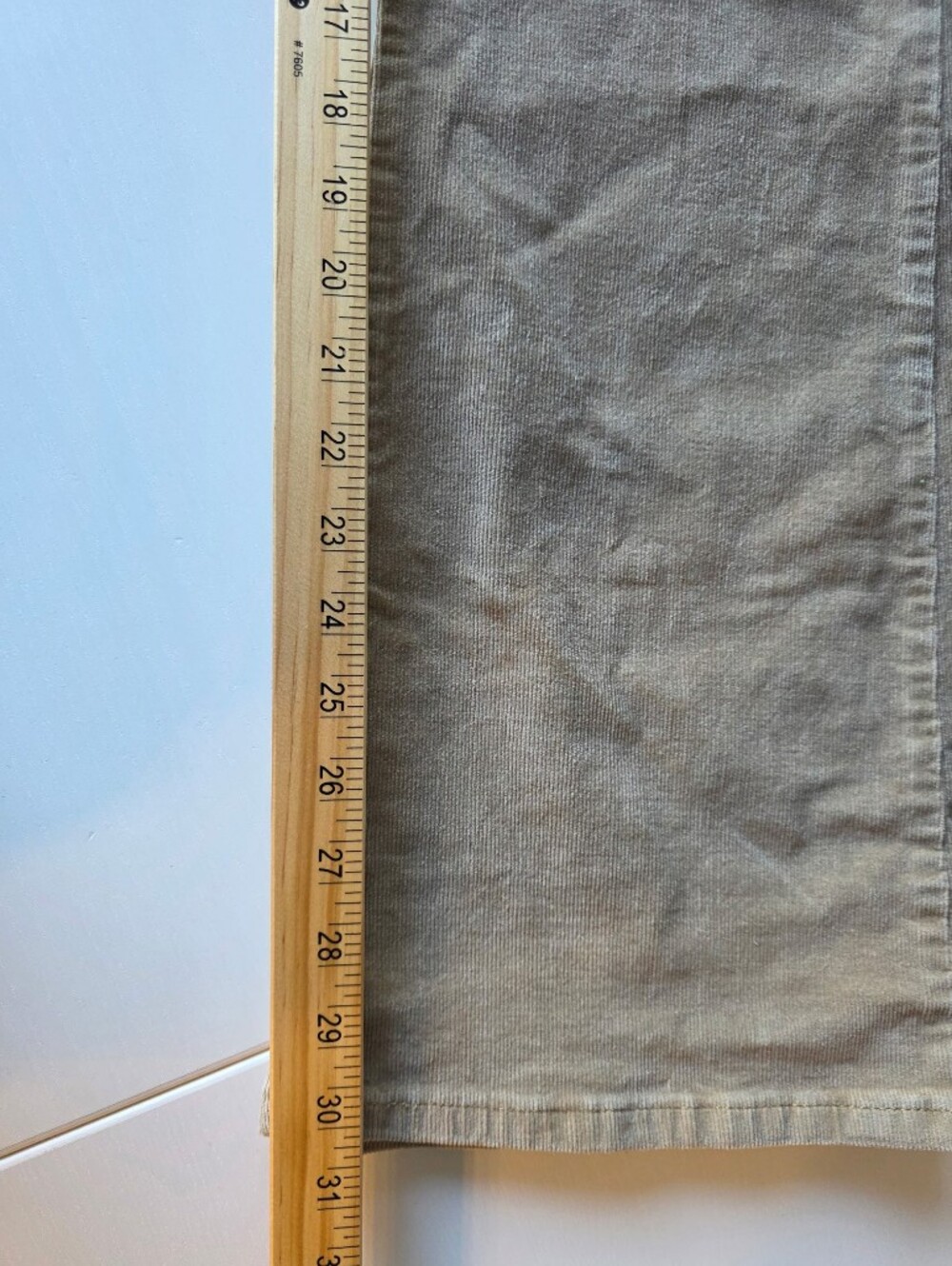Levi's Women's Corduroy Bootcut Pants in Khaki ~ Size 10 Slender 526 - Picture 9 of 10